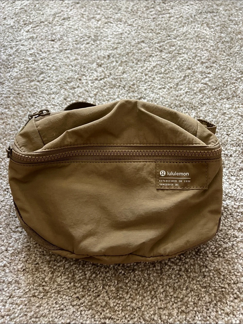 lululemon beige belt bag Solid Everywhere – How To Wear a Lululemon